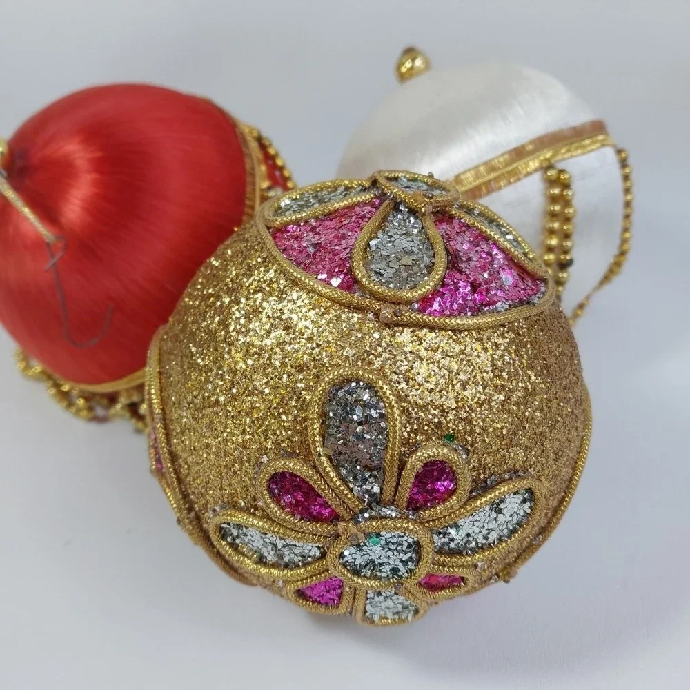 Vintage Round Spun Satin Push Pin Beaded Christmas And Sparkle‎ Ornaments
